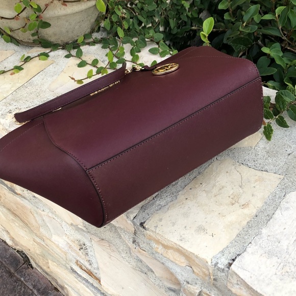 NWT Michael Kors Jet Set Chain handbag&wallet - Picture 2 of 8